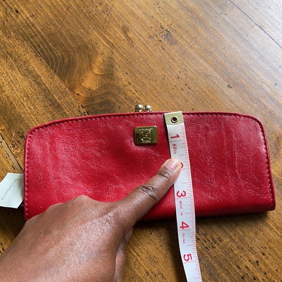 Liz Claiborne wallet - Picture 7 of 7